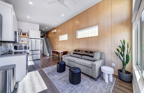Virgin House | Zion Retreat: Brand New Tiny Home w/King Bed, Full Kitchen & Kids Loft #6