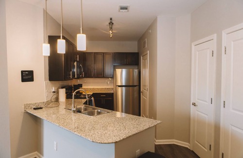 Zionsville Condo | Zionsville Luxury 1BR w/Balcony