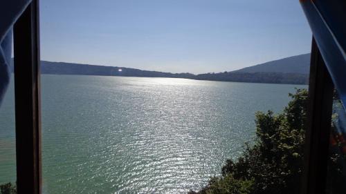 Zirahuen Hotel | ZIRAHUÉN CUIN Habitaciones Rústicas