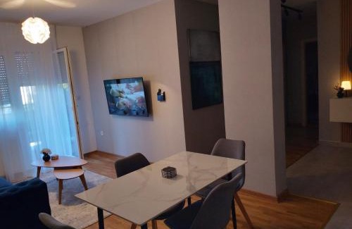 Becej Apartment | Zmaj 94