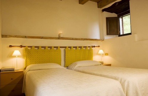 Monteombraro House | Zocca: 16th Century Fortified House - 4/5 persons