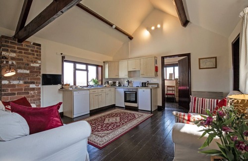 Denstone House | Zoe's Cottage 5 mins drive to Alton Alpaca's