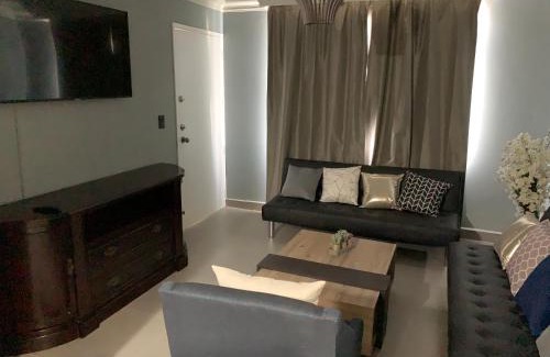 Zona Dorada Apartment | Zona dorada: amplio departamento para 12