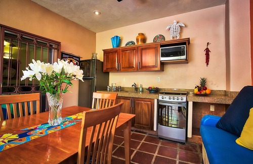 Bucerias House | ZONA DORADA ~ TRES PALMAS 1/Bed1/BATH BlOCK to BEACH