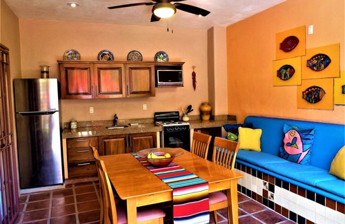 Bucerias House | ZONA DORADA ~ TRES PALMAS 1/Bed1/BATH BlOCK to BEACH