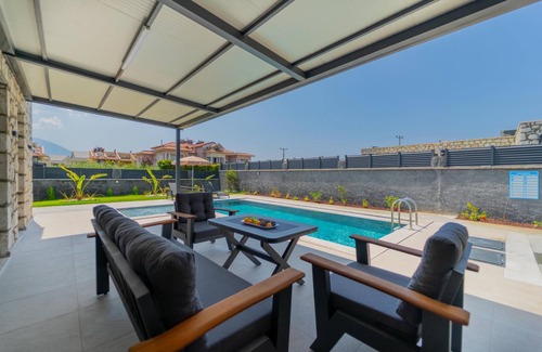 Fethiye City Center Villa | Zora Beyaz Taş Villaları