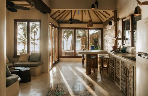 Zona Hotelera House | Zorba Villa 1 - 2BR Paradise by the Sea