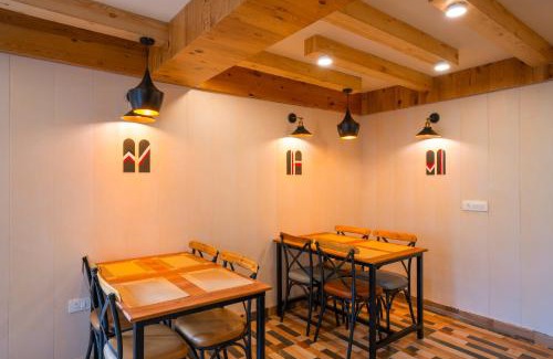 Vashist Hostel | Zostel Manali, Vashisht