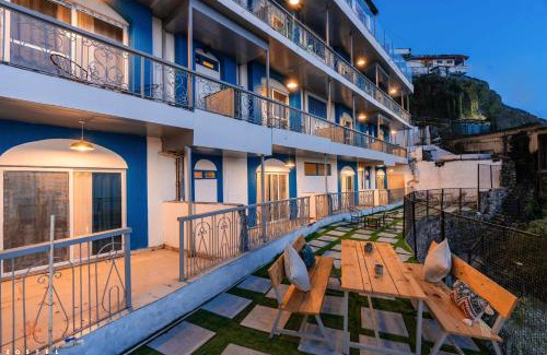 The Mall Road Hostel | Zostel Mussoorie (Mall Road)