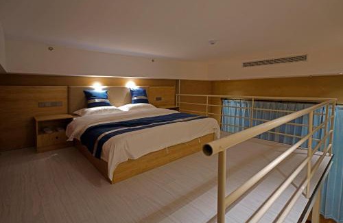 Yuzhong Hotel | Zou Qu Ye Travel Hotel