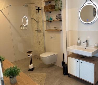 Freirachdorf Apartment | Zu Hause im Birkenwald