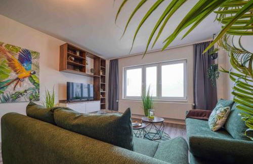Ostorf Apartment | Zuarin Schlossblick - Ganzes Apartment direkt am Schlossgarten von Schwerin mit Dschungel-Feeling - Parkplatz auf Anfrage vorhanden