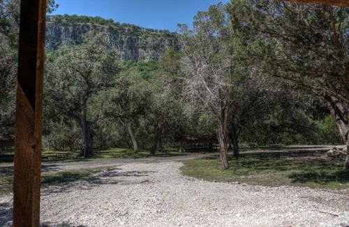 Uvalde County Cabin | Zubers - CA -I Cabin I