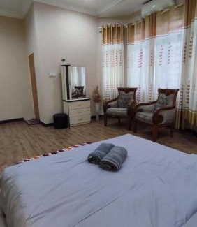 Pasir Mas House | ZulZira Homestay Pasir Mas