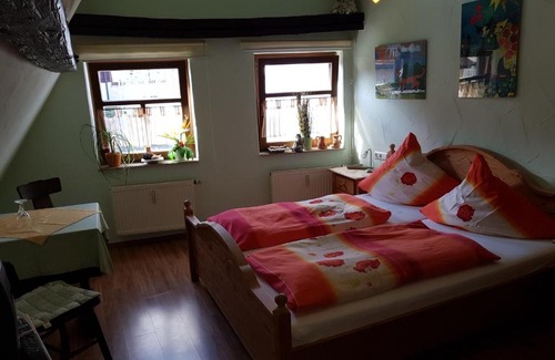 Wallduern House | Zum Burgtörle