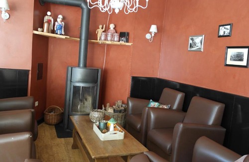 Montenau House | Zum Goldhahn