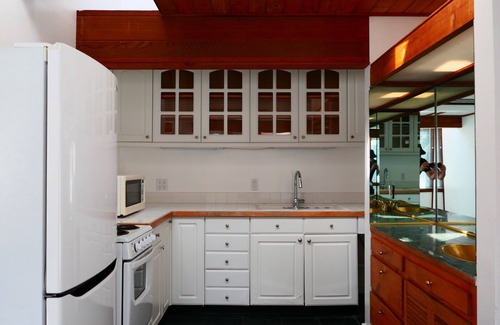 Western Malibu House | Zuma Beach Guest Apartment