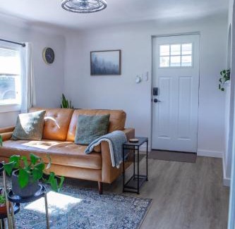 Berkley Apartment | Zuni St Motor Inn- Bike, Dine, Explore Denver