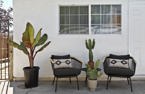 Ventura House | Zuni Tranquillo - Pool Oasis in Sunny Ventura