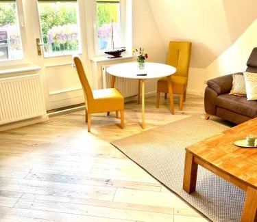 Neuendorf Heide Apartment | Zur Alten Boddenfischerei Ferienwohnung HeideZauber