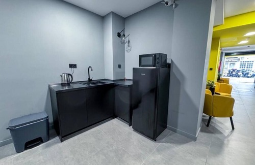 Fuengirola Hotel | ZUR Boutique Hostel