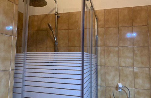 Alassio Apartment | Zurigo 9
