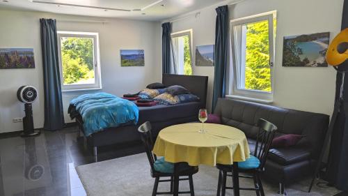 Malsch House | Zwei Apartments "Am Bergwald" in Malsch, zwischen Karlsruhe, Rastatt und Baden-Baden