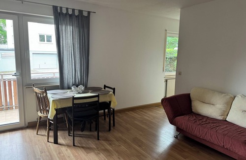Lengfeld Condo | Zweizimmerwohnung mit Parkplatz
