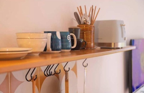Dong Khoi Apartment | ZY 4. Little Saigon Balcony - Riverside Vibrant D1