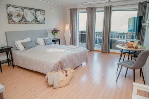 Åkrafjordtunet Apartments