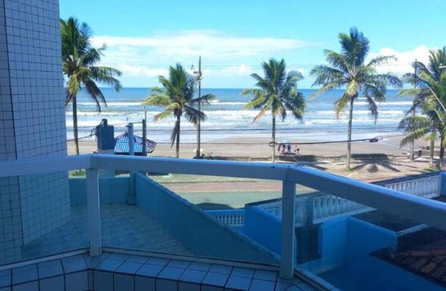 Ótimo Apartamento Frente ao Mar em Mongaguá