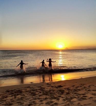 Ótimo apartamento na Praia dos Castelhanos com Wi-Fi