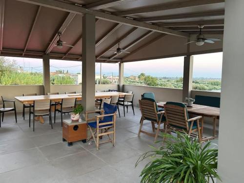 Ήσυχο δυάρι με καταπληκτικό αίθριο !