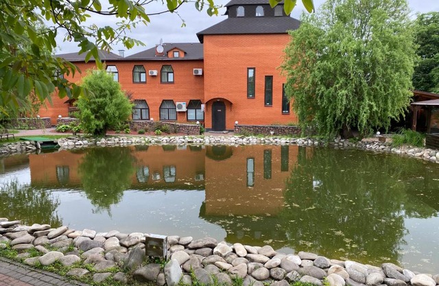 Гостинний маєток