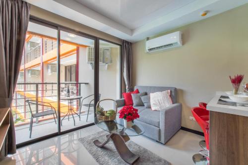 Квартира вид на бассейн NBC S402 by IBG Property