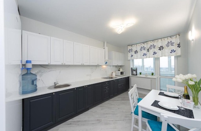 Красивая 1 комнатная квартира с балконом на Теремках 252