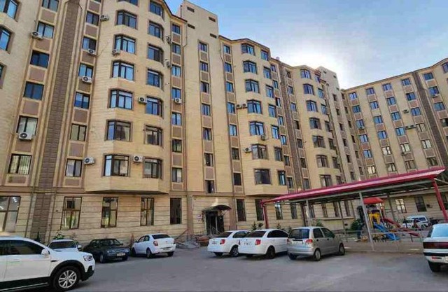 РОСКОШНОЕ РАЗМЕЩЕНИЕ В 3-КОМНАТНОЙ КВАРТИРЕ В ОХРАНЯЕМОМ РАЙОНЕ НА УДОБНОМ РАССТОЯНИИ ДО Ж/Д ВОКЗАЛА, АЭРОПОРТА И ЦЕНТРА ГОРОДА.