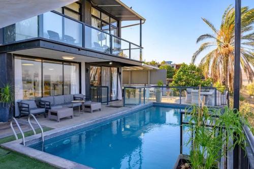 לה כינרה - ווילה מדהימה עם בריכה פרטית ונוף לכנרת במגדל