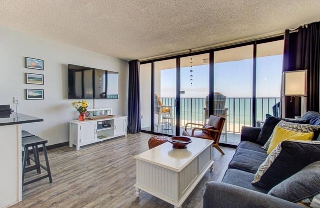 0510 Beachtrippin' (1-Bedroom Home) with Pool