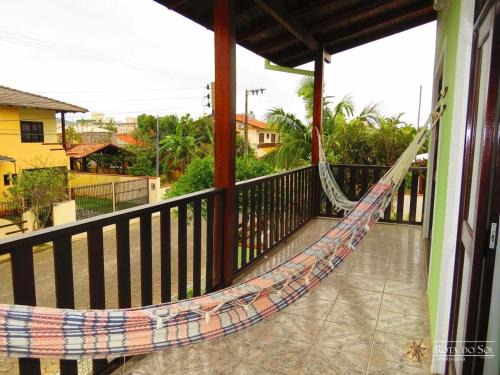 053 - Casa de praia para até 10 pessoas Bombinhas, com 4 vagas de garagem