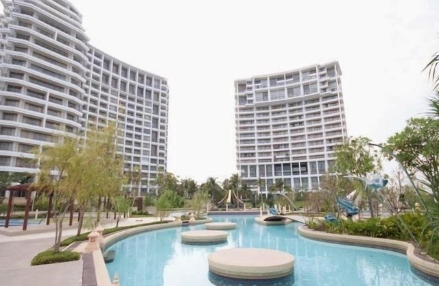 062 Boat House 1br beachfront