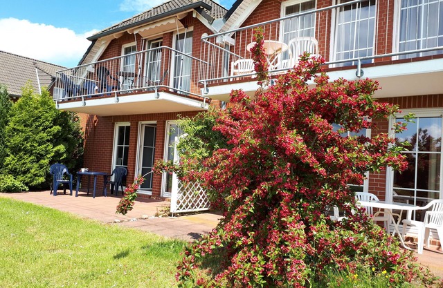 1-A-LOCATION/UNOBSTRUCTED VIEW OF THE "GROSSER JASMUNDER BODDEN"/PURE NATURE