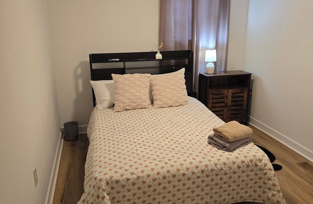 1# Affordable, no clean fee safe & Clean Room.