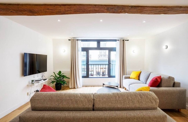 1. APARTEMENT PARIS CENTRE 60m2 3 beds - 2/6 pers. Air conditioning
