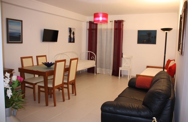 1 bedroom apartment Modern Bright and Spacious