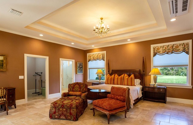 1 bed / 1 bath Suite 11 in Naples, FL Bed & Breakfast. Fully furnished with amenities.