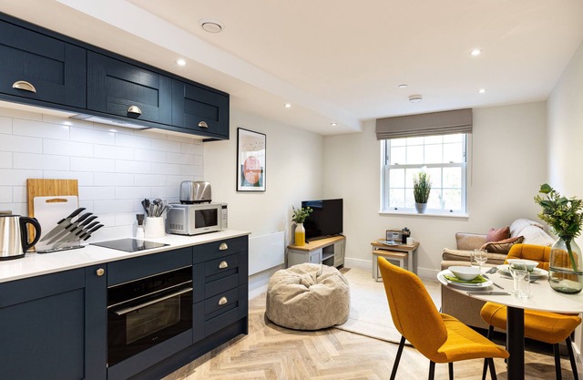 1 bed apartment with stunning views in the pretty village of Stoney Middleton.