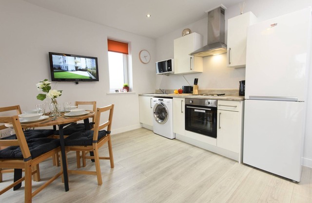 1 bed apartment close to Football Grounds