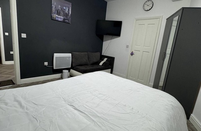 1-bed Apartment in Clifton Nottingham
