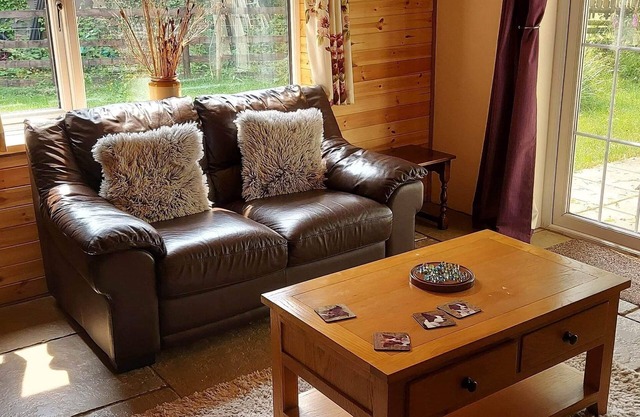 1 Bed Lodge-Sleeps 4-Pet Friendly-Free Parking
